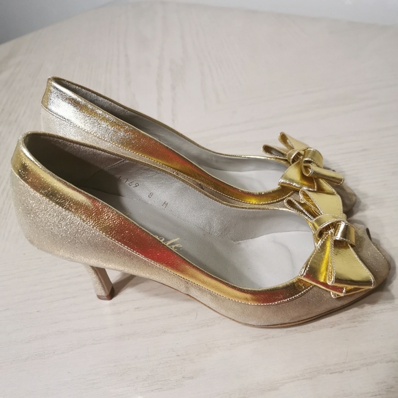 Amante Open Toe Pumps - Picture 5 of 16